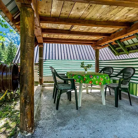 Beautiful In W/ 3 Bedrooms * Soča