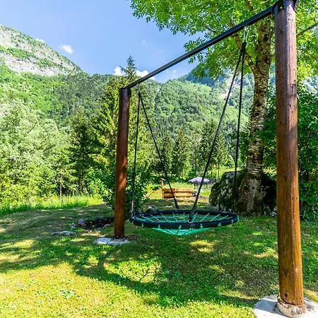 Beautiful In W/ 3 Bedrooms Hébergement de vacances *